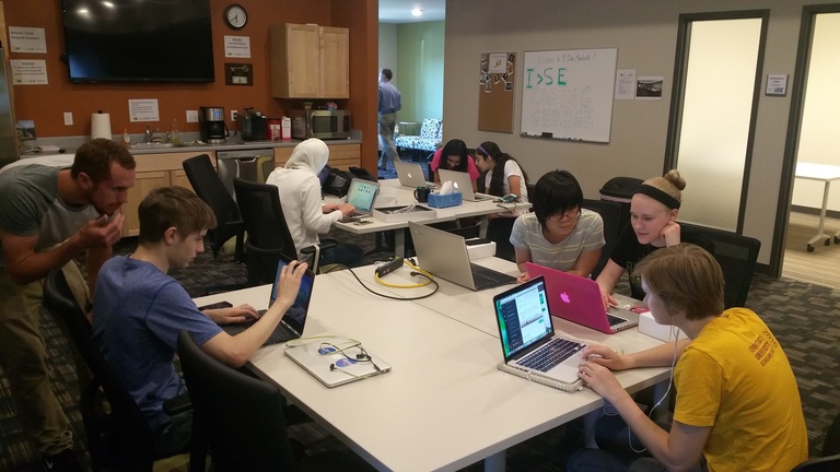 Students participate in ISE&#039;s Coding Garage at the Coralville CoLab